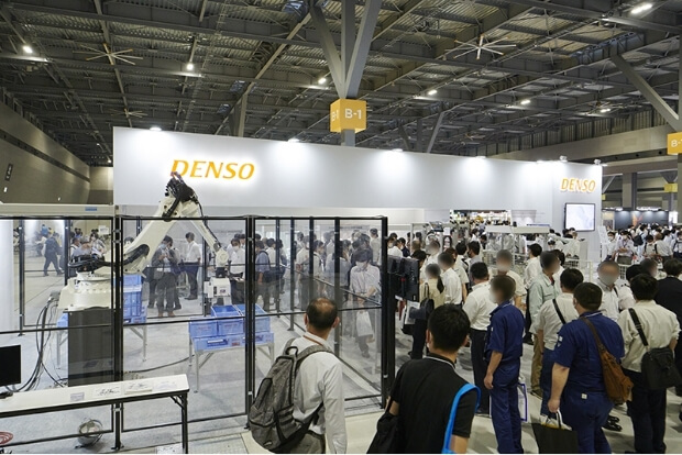 前回展のデンソーウェーブブースのイメージ